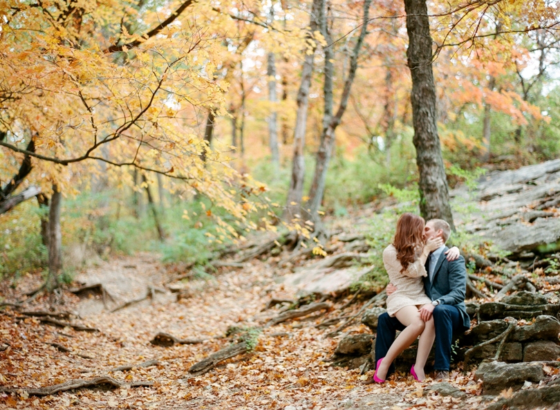 Capen-Park-Fall-Engagement-Session-Wedding-Photography-Columbia-Missouri-Lindsey-Pantaleo (3)