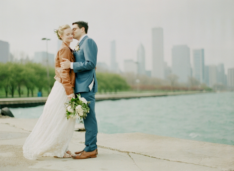 Chicago-Illinois-Lindsey-Pantaleo-Wedding-Photography-Field-Museum (25)