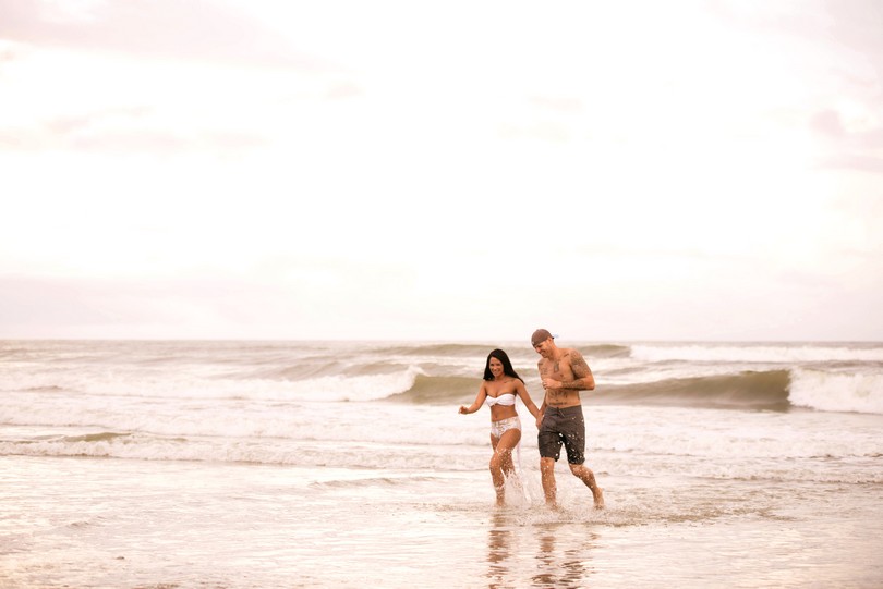 Holden-Beach-North-Carolina-Lindsey-Pantaleo-Wedding-Engagement-Beach (9)