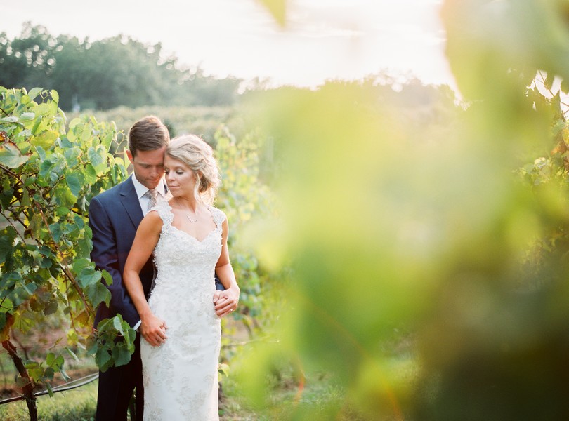 lindsey-pantaleo-wedding-photography-fulton-missouri-outdoor-wedding-15