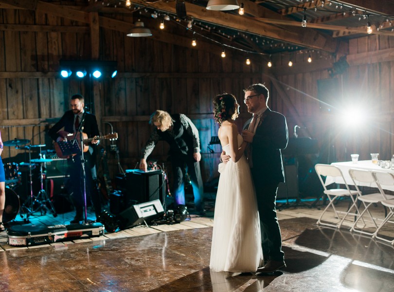 the-red-barn-wedding-photography-jefferson-city-missouri-lindsey-pantaleo-51