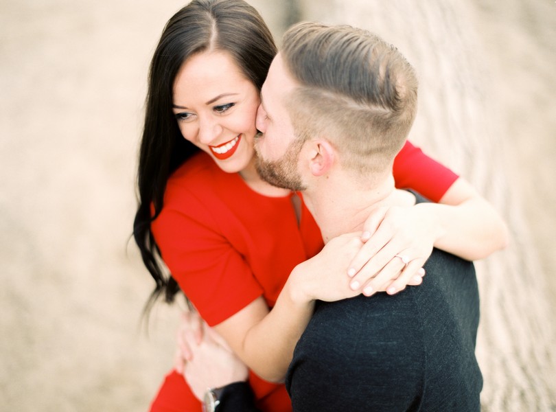 Wedding-Photographer-Lindsey-Pantaleo-Engagement-Shoot-Jefferson-City-Missouri-River-Access (12)