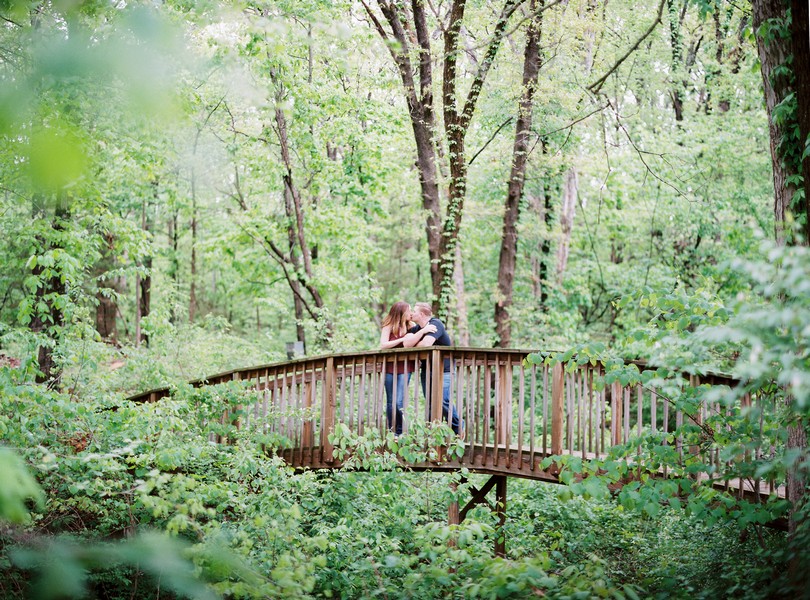 Jefferson-City-Columbia-Missouri-Wedding-Photographer-Engagement-Gardens-Lindsey-Pantaleo (2)