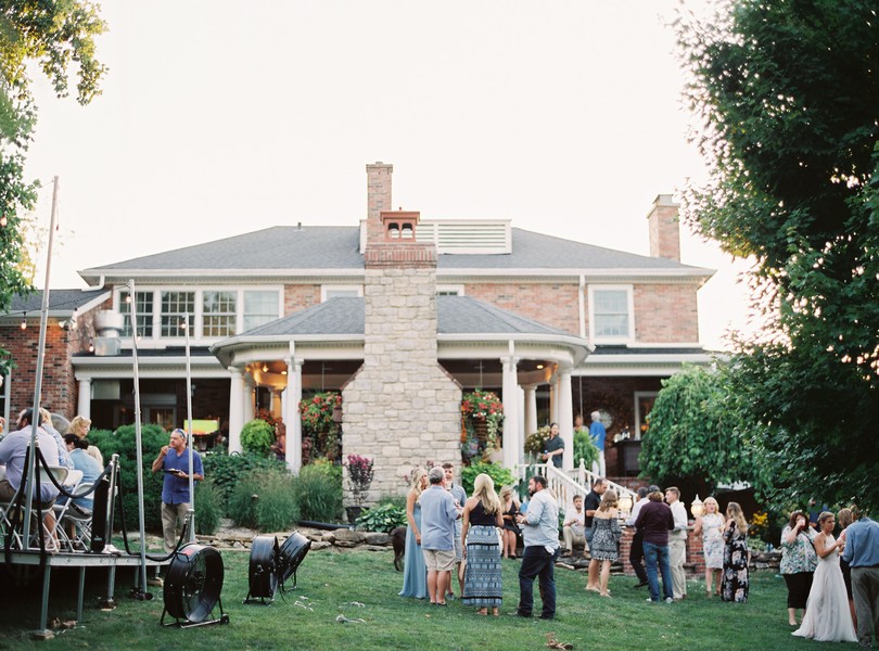 Outdoor-Wedding-Hannibal-Missouri-Lindsey-Pantaleo-Backyard-Wedding (20)