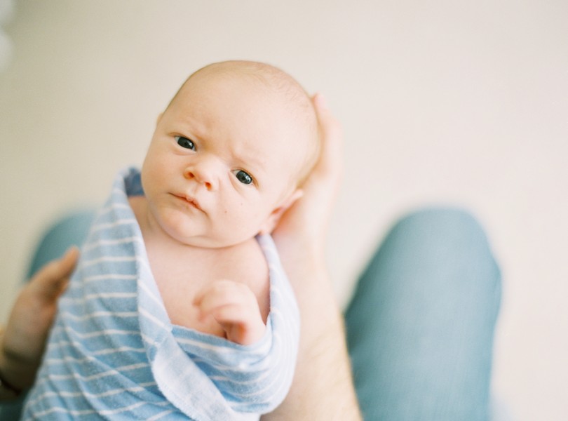 Newborn-Lifestyle-Session-Jefferson-City-Photography-Lindsey-Pantaleo-In-Home-Sessions (3)